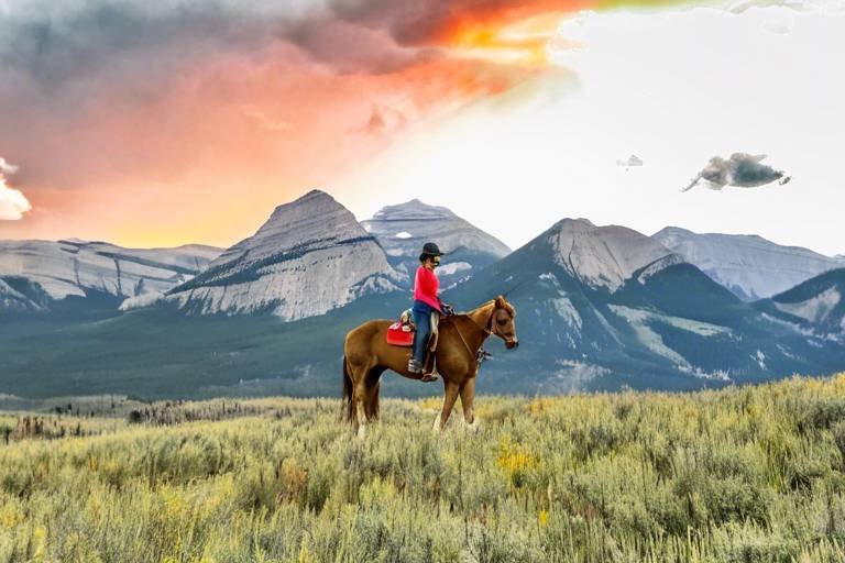 The Ultimate Guide to Horseback Riding in the Rockies